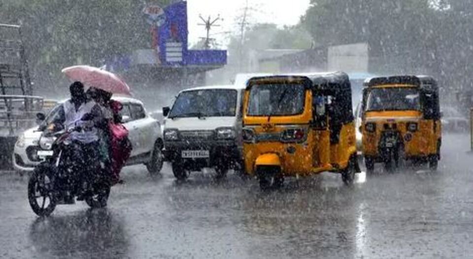 കേരളത്തില്‍ ഇന്ന് മഴയ്ക്ക് സാധ്യത; തിരുവനന്തപുരം, കൊല്ലം, പത്തനംതിട്ട ജില്ലകളിൽ യെല്ലോ അലർട്ട്; കേരള, ലക്ഷദ്വീപ് തീരത്ത് മത്സ്യബന്ധനത്തിന് വിലക്ക്