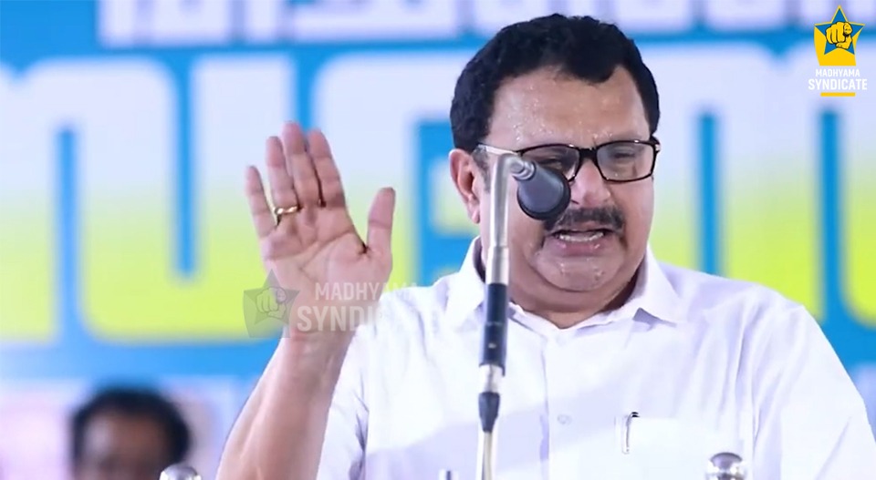 മാത്യു ടി ഏത് മുന്നണിയിലാണ്? ഞങ്ങൾ മോദിയോട് നേരിട്ട് പോരാട്ടത്തിലാണെന്ന് കെ.മുരളീധരൻ