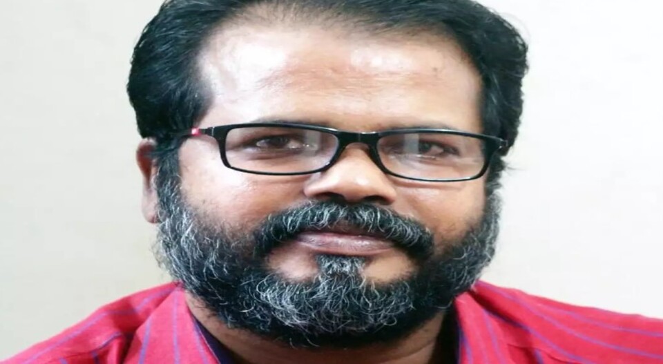 ശ്രീരാമനെ അപമാനിച്ച ഫേസ്ബുക്ക്‌ പോസ്റ്റില്‍ നടപടി; പി ബാലചന്ദ്രനെ    പരസ്യമായി ശാസിച്ച് സിപിഐ