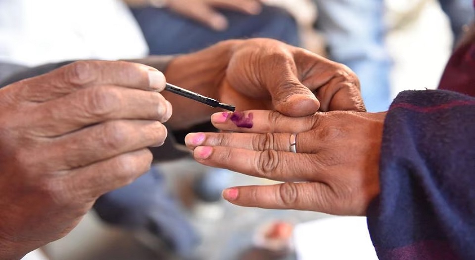 രാജ്യം നാലാംഘട്ട വോട്ടെടുപ്പിലേക്ക്; ഇന്ന് നിശബ്ദ പ്രചാരണം; 96 മണ്ഡലങ്ങൾ നാളെ ബൂത്തിലേക്ക്; ആന്ധ്രാപ്രദേശ് നിയമസഭ തെരഞ്ഞെടുപ്പും നാളെ