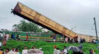 ട്രെയിനുകളില്‍ ഉയര്‍ന്ന സുരക്ഷയുള്ള എൽഎച്ച്ബി കോച്ചുകളില്ല; ബംഗാള്‍ ട്രെയിന്‍ ദുരന്തത്തിന്റെ തോത് ഉയര്‍ത്തിയത് കാഞ്ചന്‍ജംഗയിലെ പഴയ ഐസിഎഫ് കോച്ചുകള്‍