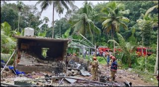 പടക്ക കട ഉഗ്രശബ്ദത്തില്‍ പൊട്ടിത്തെറിച്ചു; ഉടമയ്ക്ക് ഗുരുതര പരിക്ക്