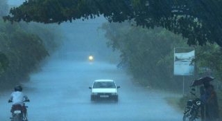 മഴക്കെടുതിയില്‍  ഏഴ് മരണം; വ്യാപക നാശനഷ്ടം; നാല് ജില്ലകളില്‍ വിദ്യാഭ്യാസ സ്ഥാപനങ്ങള്‍ക്ക് അവധി