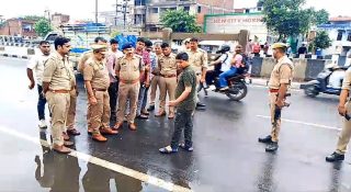 നടുറോഡിൽ യുവതിയുടെ തലയില്ലാത്ത നഗ്ന മൃതദേഹം; എന്താണ് സംഭവിച്ചതെന്ന് കണ്ടെത്താനാകാതെ പോലീസ്